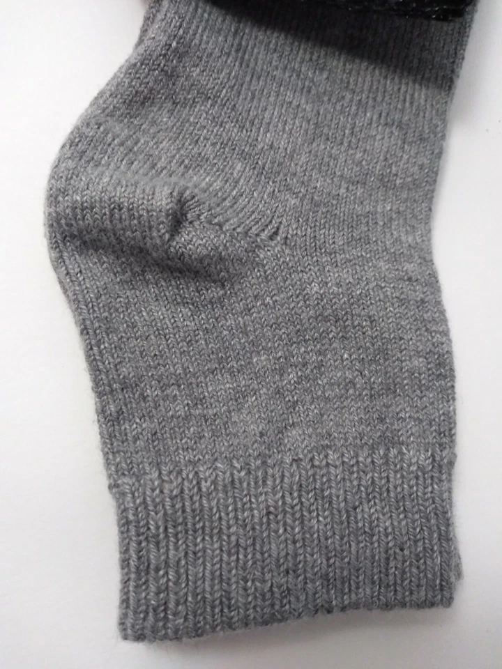 No Nonsense Boot Socks 2 Pair 4-10 Shoe Size Low Corte Black & Grey  - Image 3 of 4