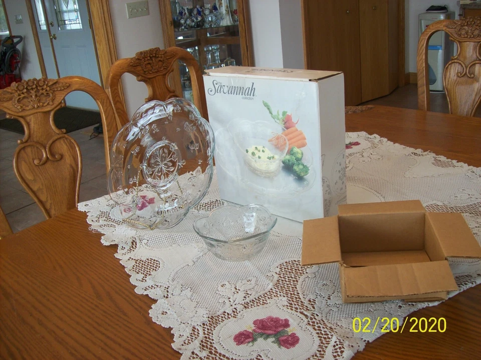 Toscany Savannah Collection De Colección Floral 2 Piezas Plato para Servir Chip & Dip Nuevo en Caja Foto 4 de 4