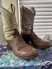TONY LAMA VINTAGE OLD TWO TONE BOOTS, SZ 8.5D, FROM JACKSON HOLE, WY ESTATE SALE