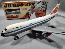 Vintage 70´s Tin friction Toy Jumbo Jet 747 AERO PERU Airplane Argentina NOS