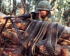Squad Leader on lookout with M60 Machine Gun 8x10 Vietnam War Photo 573