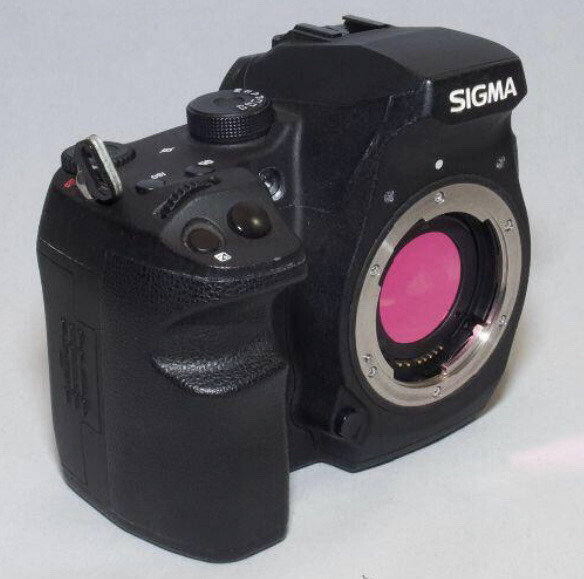 SIGMA - SIGMA SD1 Merrill ボディ Sigma SD1 / SD1 Merrill In-depth Review: Digital Photography
