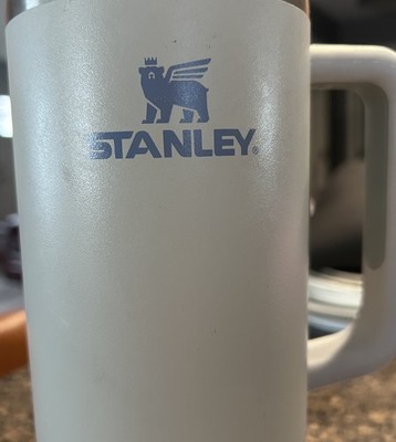 Stanley Quencher H2.0 FlowState  Tumbler Fog Gray 40 Oz 1.18 L Hot Cold Travel