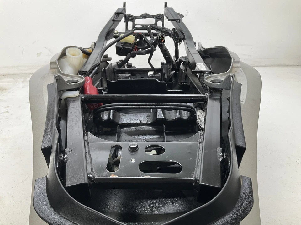 TELAIETTO POSTERIORE PER HONDA Hornet 600cc NH-A84P Benzina (07>10) - Immagine 3 di 4