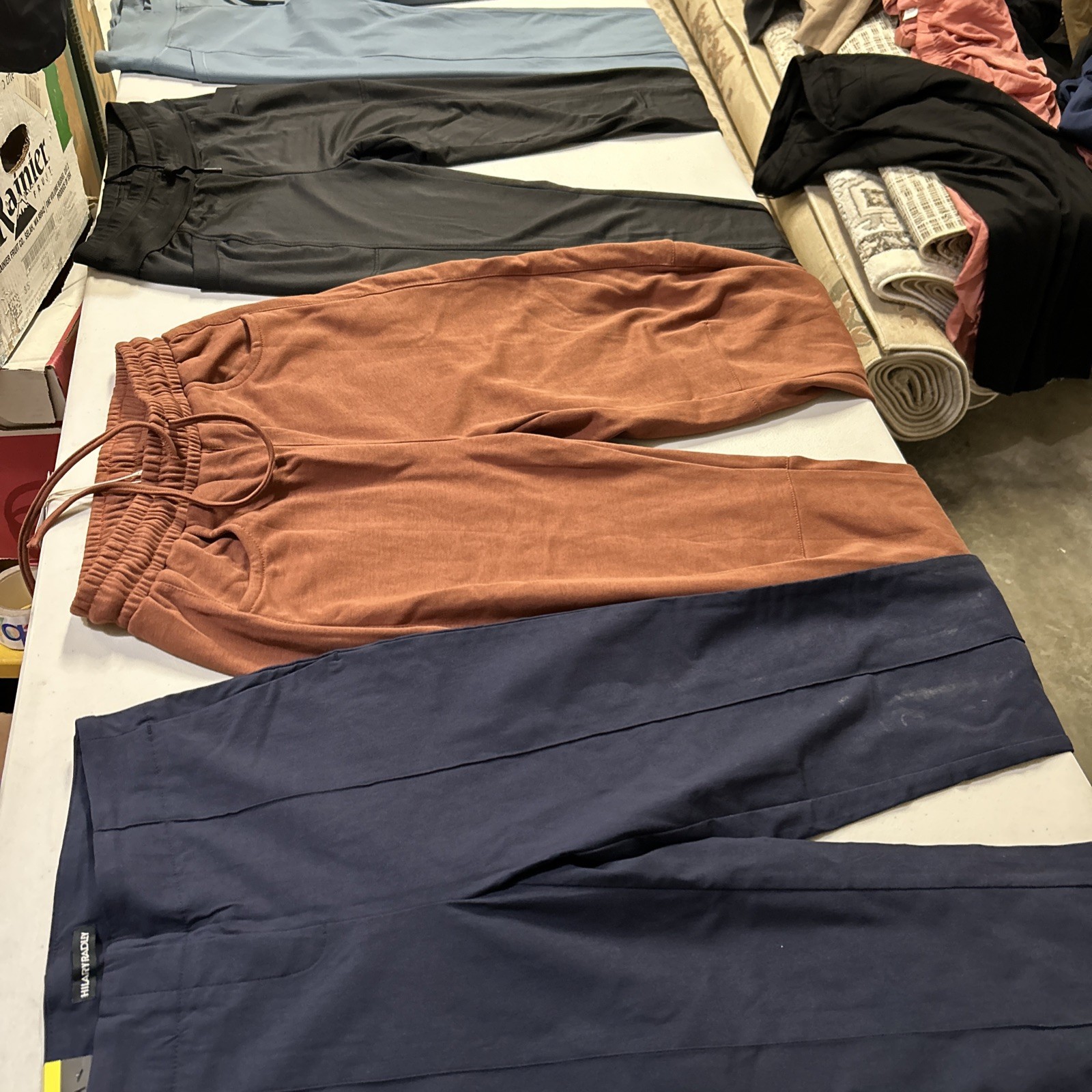 Lot 4 Women’s Pants Sz S Different Brands Different Color &&&