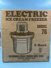 Vintage Model 76 Richmond Cedar 2 Quart Electric Ice Cream Freezer Maker
