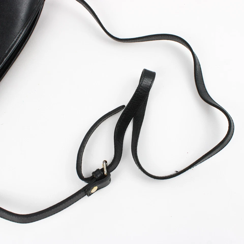 Bandolera Croft and Barrow de cuero negro Foto 4 de 4