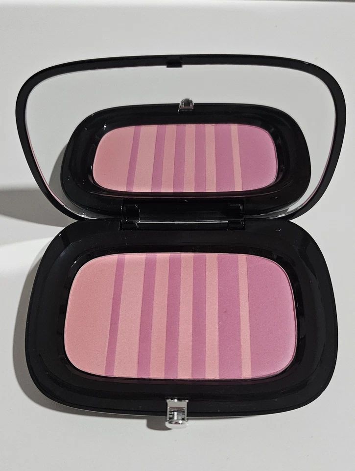 NIB Marc Jacobs 500 LUSH & LIBIDO Air Blush Soft Glow Duo (0.282 oz.) - Image 4 of 4