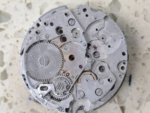 Original CITIZEN 8110A InComplete movement For Parts Not work Used - Picture 2 of 5