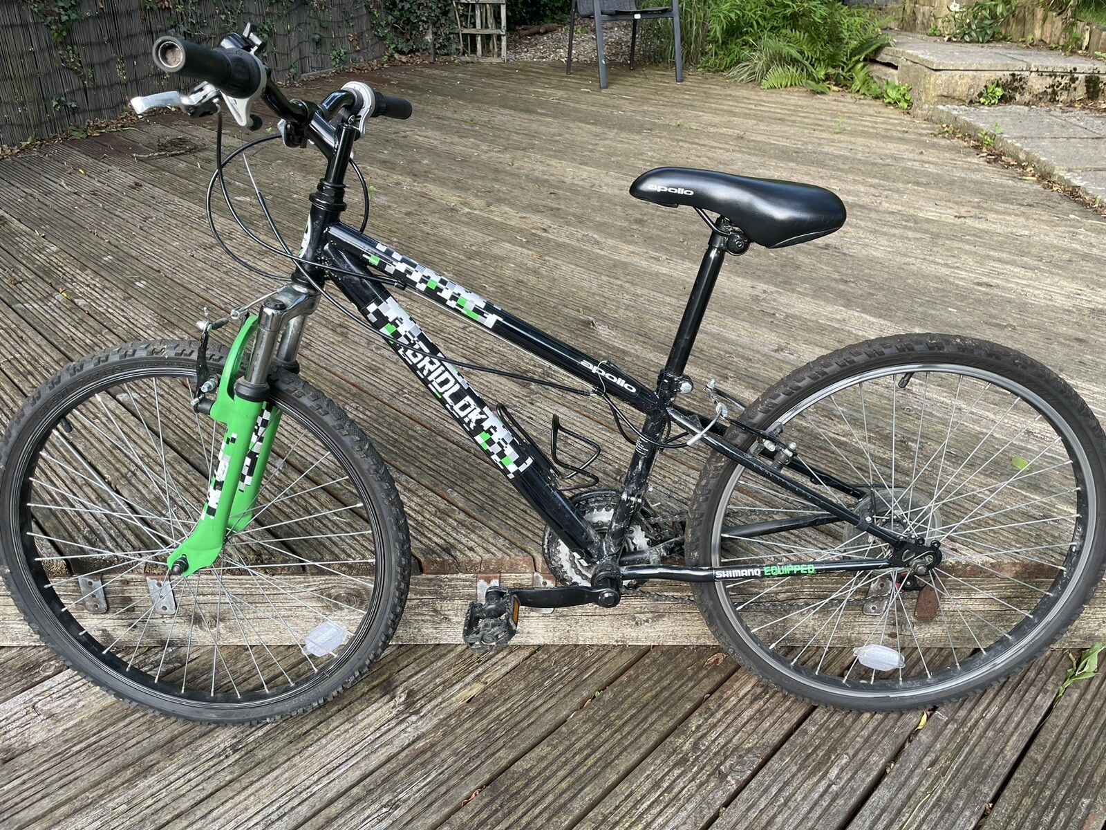 apollo gridlok junior mountain bike