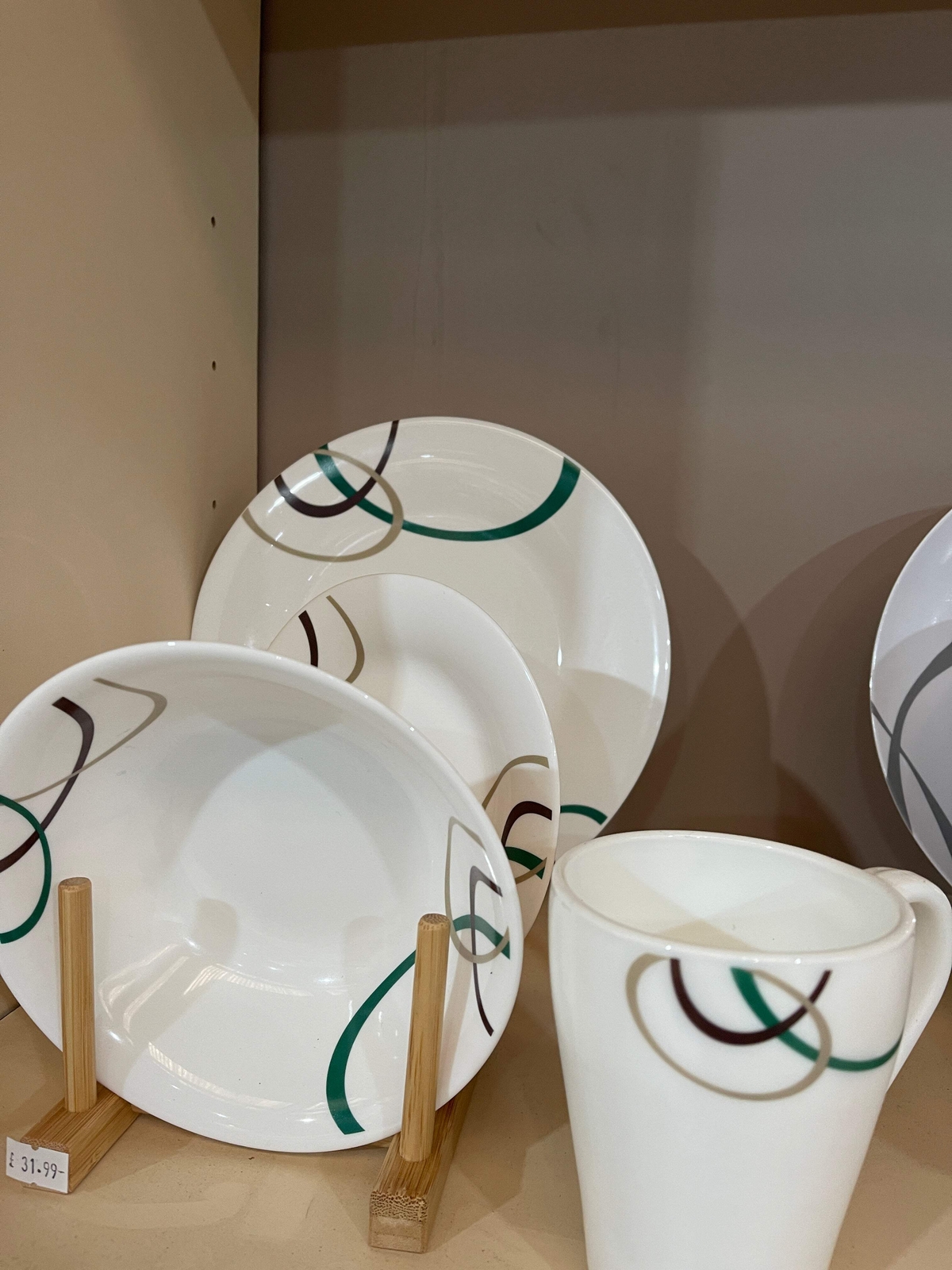 16Pc Multi Swirl Tempered Glass Dinner Set