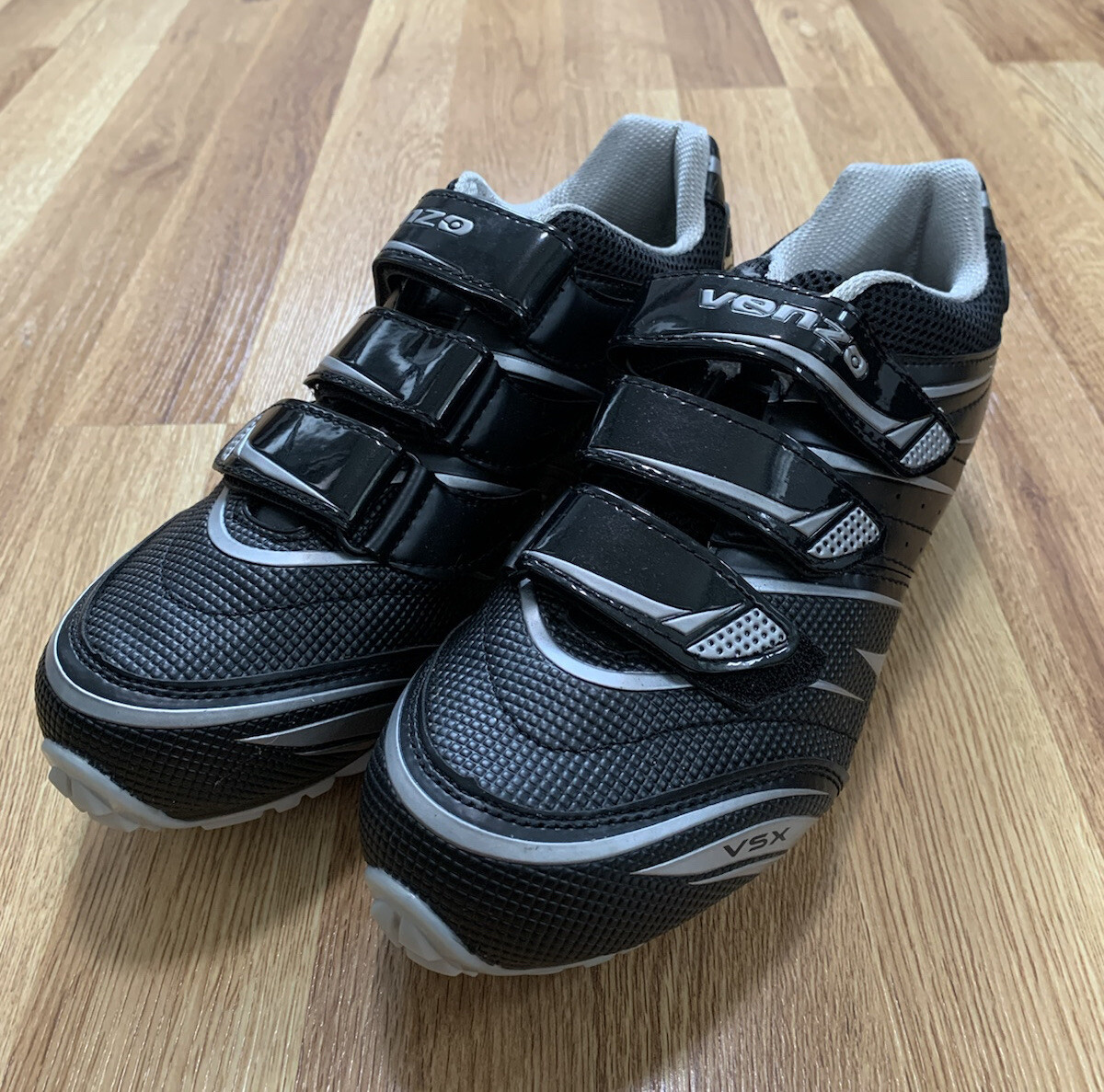 Venzo Black and Gray Cycling Shoes Used *Other Brand VENZO RX MEN 8 CYCLING SHOES Senior 8  main image 2