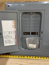 Square D Main Lug Plug-On Neutral Load Center 125 Amp 12-Space 24-Circuit Cover