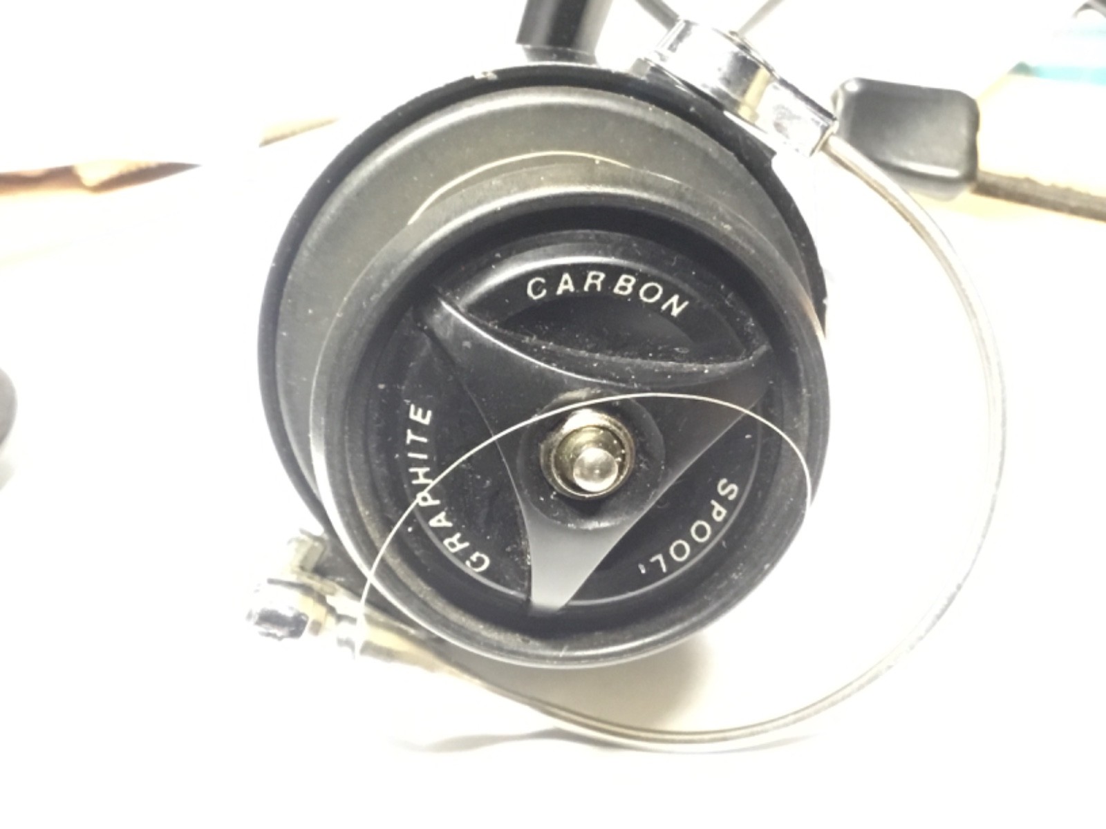 Mitchell 300A with extra spool No scrarches VG condition 2-3 nicks