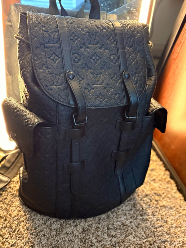 LOUIS VUITTON