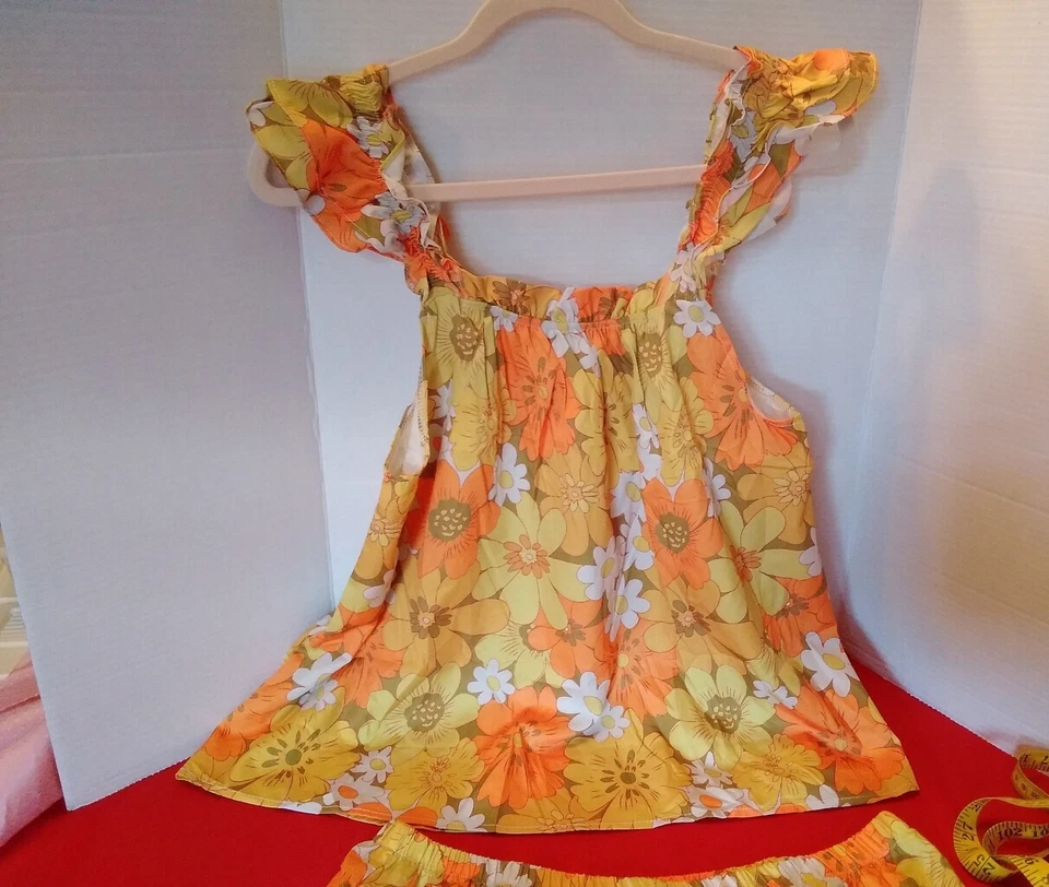 Pajamas 2pc Sleeveless 70's Flower Power Ruffle Groovy Top & Shorts XL - Image 2 of 4