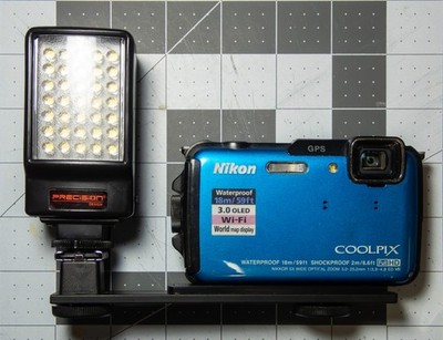 Precision Design digital camera/camcorder LED light w/bracket PD-LED35, works.