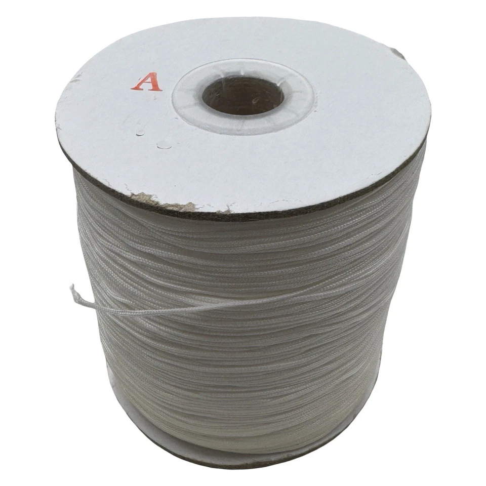 Cordón de seda de 100 yardas - blanco - talla A (0,8 mm de diámetro) Foto 2 de 2