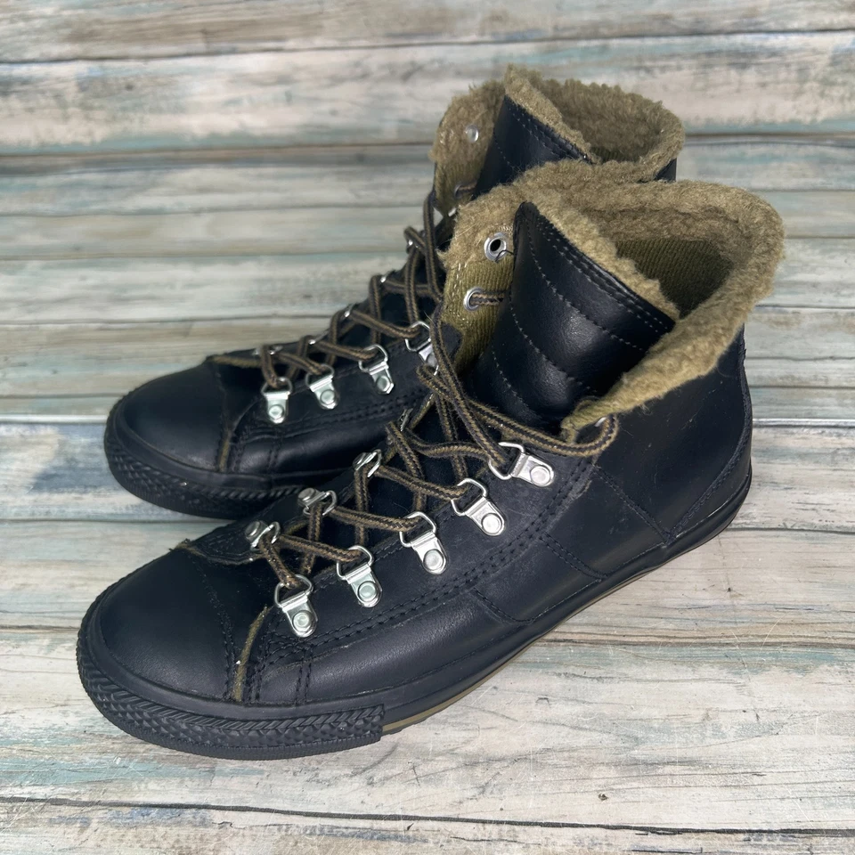 Converse Winter Boot Size 6 Junior Black Sherpa Lined Chuck Taylor High Top - Image 2 of 4