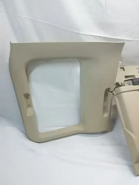 2009 FORD F-350 SUPER DUTY XLT Passenger Side Right Rear Inner Door Trim Panel - Imagem 3 de 4