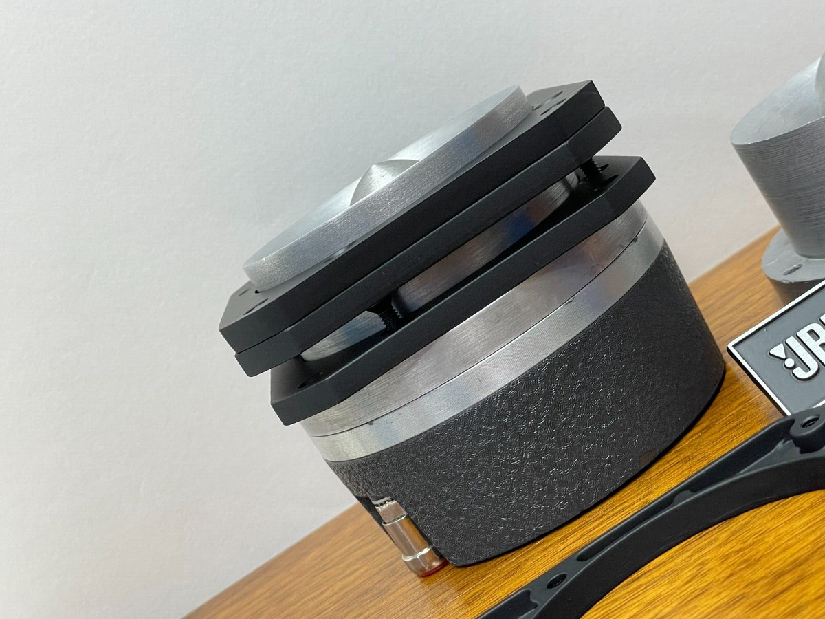 JBL 075・2402用の取り付け　純正 ！馬蹄形フランジ　✨美品！✨ JBL 075・2402用の取り付け 純正 ！馬蹄形フランジ ✨美品