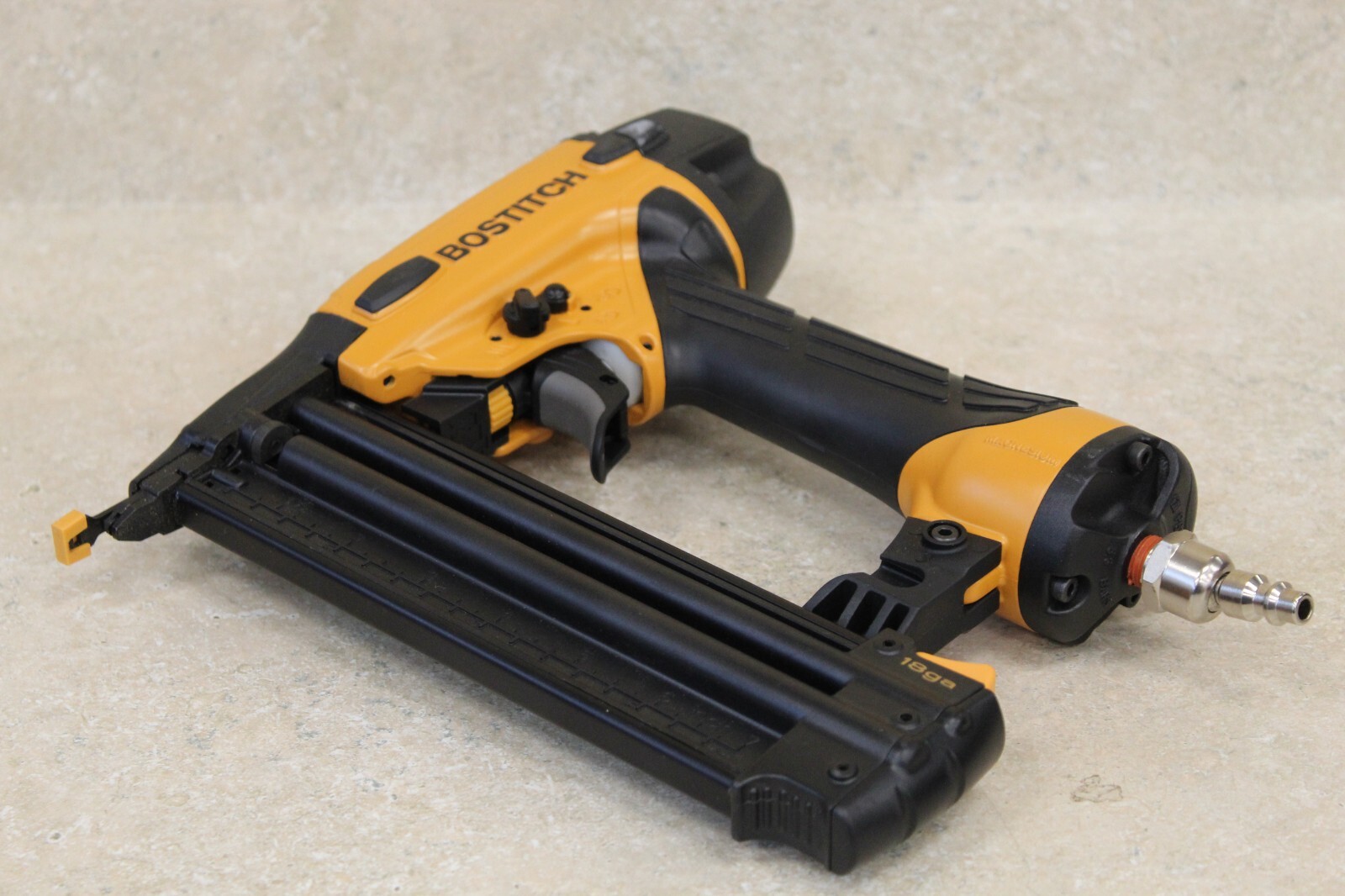 Bostitch Brad Nailer Smart Point 18GA BT1855 Stapler *Preowned* FREE