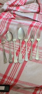 9 Vintage EPNS Silver Plate Cutlery – Forks & Spoons – Old English Pattern - Image 1 of 2