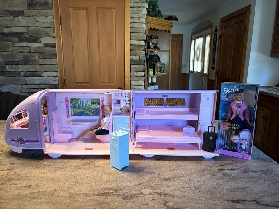 Mattel Barbie 2001 Vintage Travel Train with Real Train Sounds - Image 3 of 4