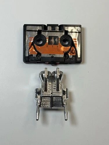 G1 Transformers Buzzsaw Cassette 100% Complete 1983 Release Action Figure