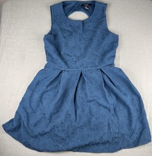 Forever 21 Womens Sleeveless Dress~Blue Floral~Size Medium~Preowned Good Shape