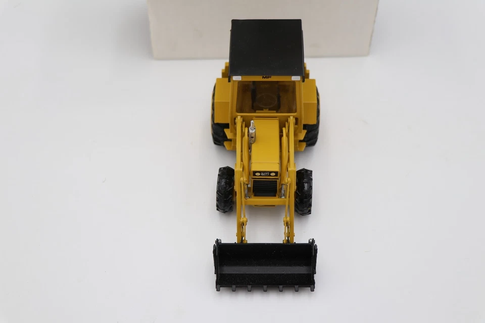 Conrad Massey Ferguson Elite 50HX Powerpart 1/35 Backhoe Tractor NIB - Image 4 of 4