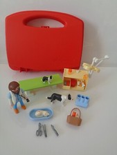 Playmobil 5653 City Life Vets in Carry Case