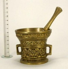 Massiver M&ouml;rser mit St&ouml;ssel aus Messing - als Aschenbecher genutzt