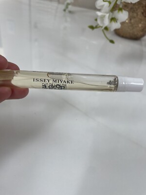 A DROP D'ISSEY lSSEY MIYAKE 10ML EDP (SPRAY)