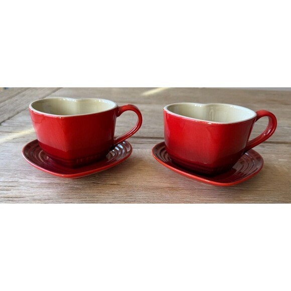 Le Creuset Stoneware Set of 2 Heart Shaped Mug with Saucer Cerise