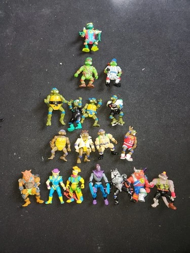 TEENAGE MUTANT NINJA TURTLE TMNT vintage lot of toys