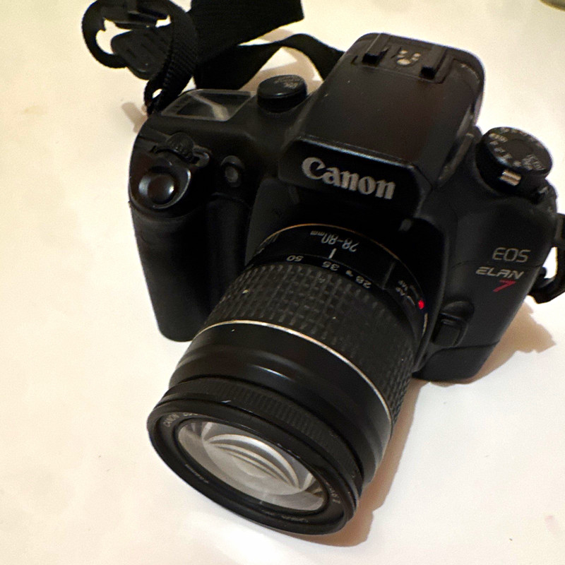 Canon EOS Elan 7 35mm SLR Film Camera Black w/ EF 28-80mm Zoom Lens