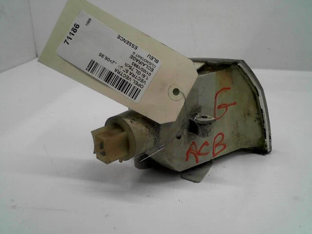 Gebrauchter Linker Blinker OPEL VECTRA I Phase 1 - 1.6 S - - Bild 2 von 2