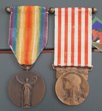 Groupe WW1 2 Médailles Interalliée Victoire + Com 1914-18 ORIGINAL VICTORY MEDAL
