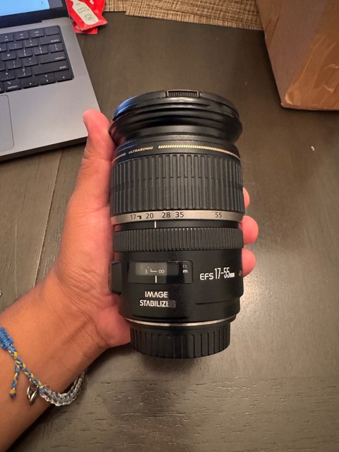 Canon EF-S 17-55mm f/2.8 IS USM