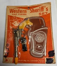 RARE Vintage Hubley Toy Cap Gun w/ Horse Head Grips  Holster MOC MINT ON CARD