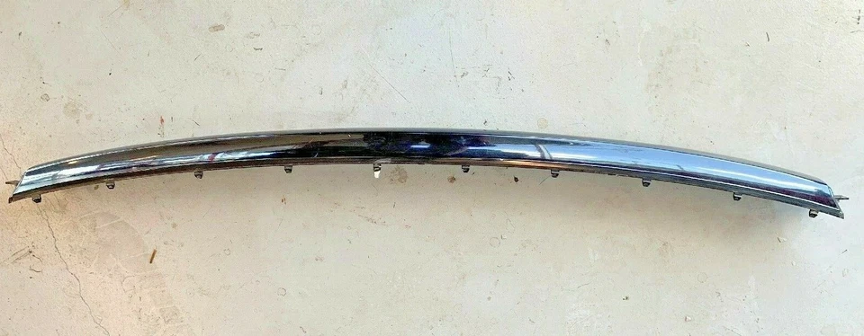 03-05 Mercedes C320 C230 Cupé Parachoques Trasero Centro Exterior Moldura Negro Foto 2 de 4