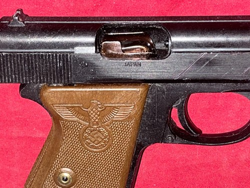MGC NON-FIRING WWII GERMAN WALTHER PPK FULL SCALE REPLICA-METAL w/PLASTIC GRIPS - Picture 5 of 7