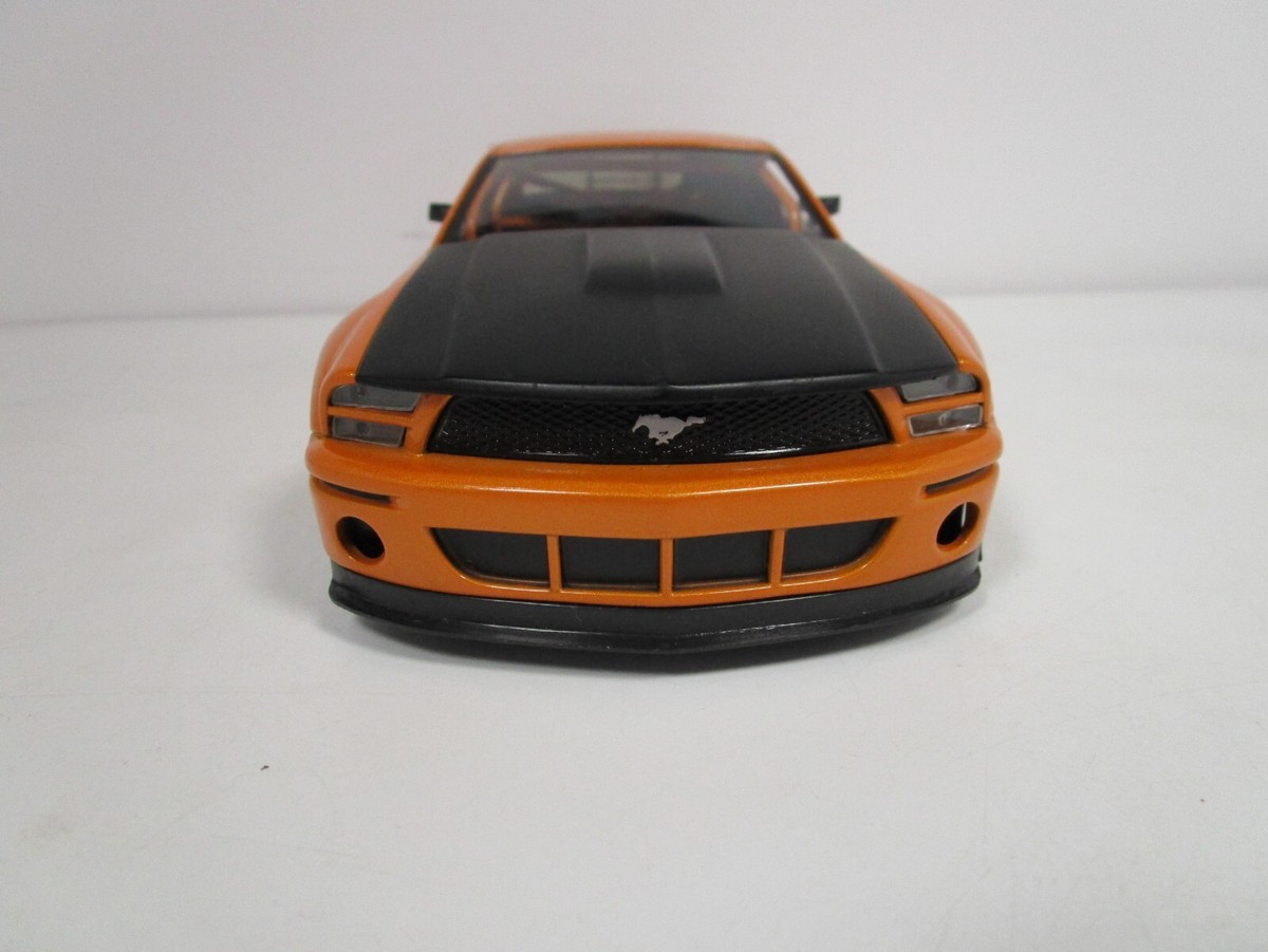 JADA 1/24 DUB CITY ORANGE/BLACK FORD MUSTANG GT-R CONCEPT
