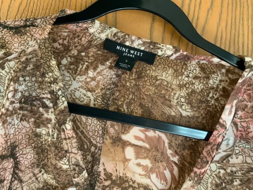NINE WEST JEANS SHEER FLORAL FULL BUTTON 3/4 WING SLEEVES TOP BLOUSE SIZE S - Picture 3 of 5