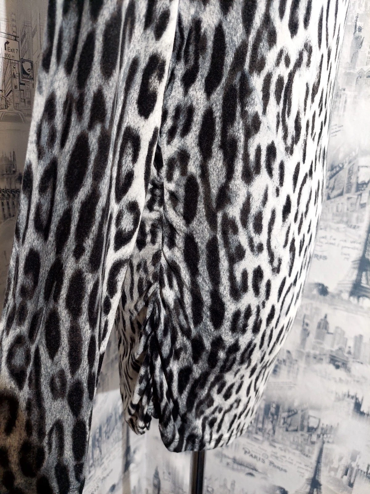 Tunica Michael Kors tg L bianca nera leopardata fantasia animalier manica lunga elasticizzata