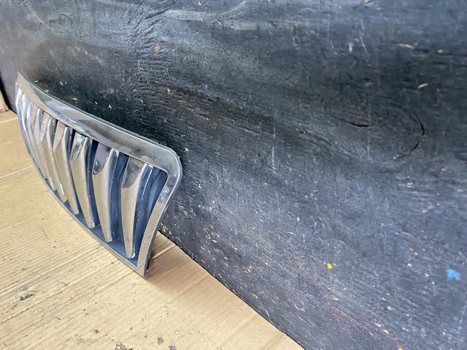 1990 to 1992 Infiniti M30 Infiniti Black AM FM Radio Cassette Player S6127 PS - Image 2 of 4