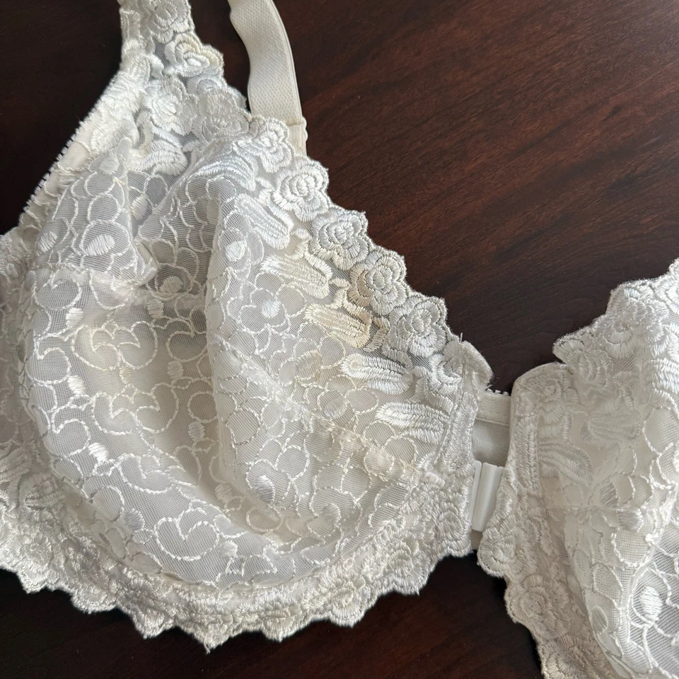 Sujetador con aros Amoureuse para mujer blanco de encaje cierre frontal talla 42C Foto 2 de 4