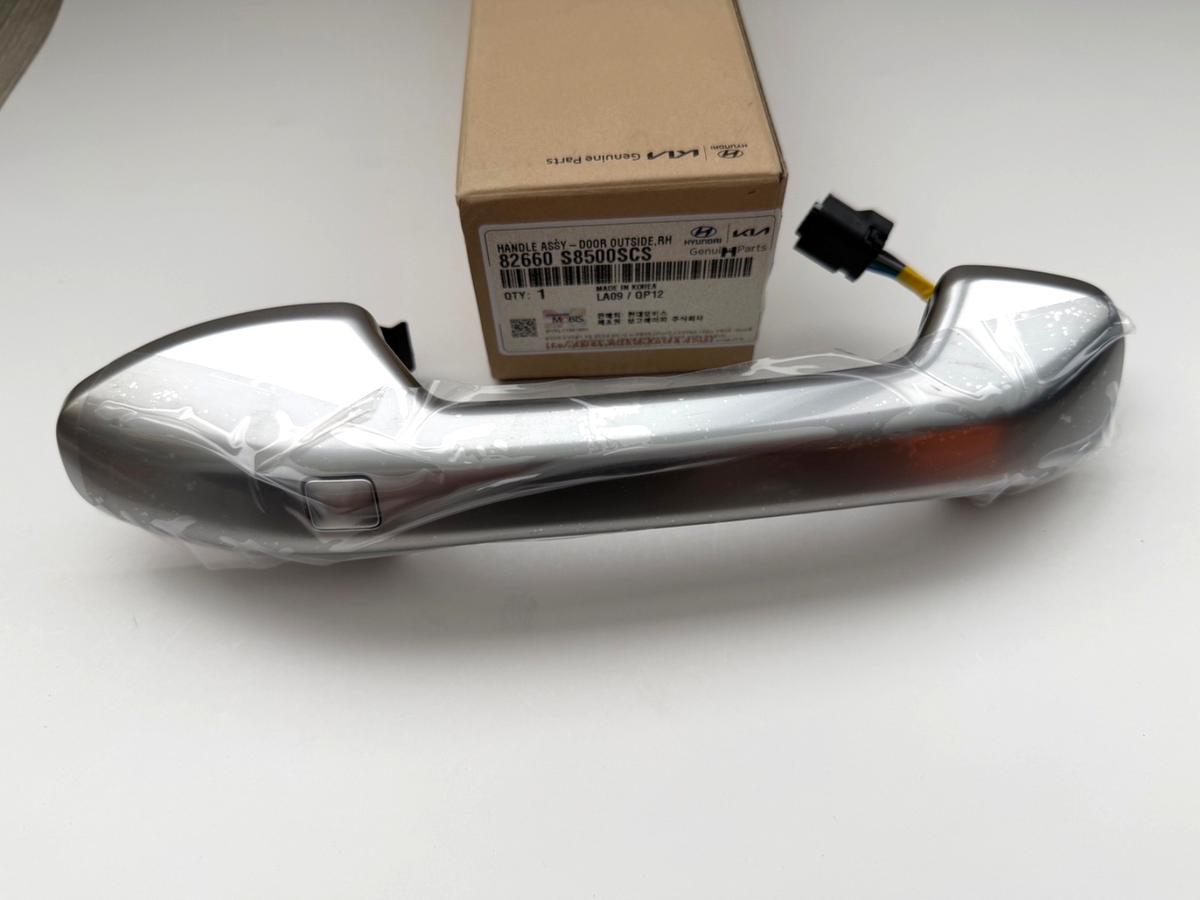Genuine OEM Front Door Handle RH 82660-S8500SCS for 2023-2025