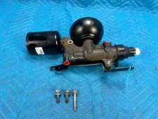 Lexus LX570 Rear Height Control Pump w/Accumulator Passenger Side 45K 08-21 OEM